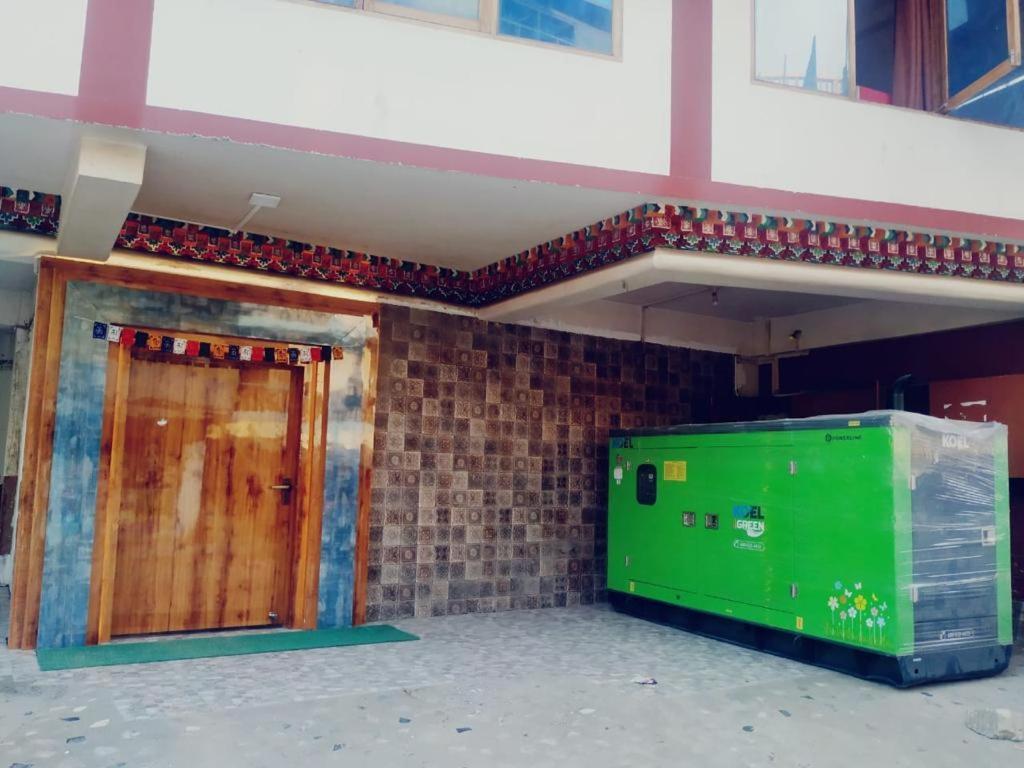 Hotel Diliphu Bomdila Exterior foto